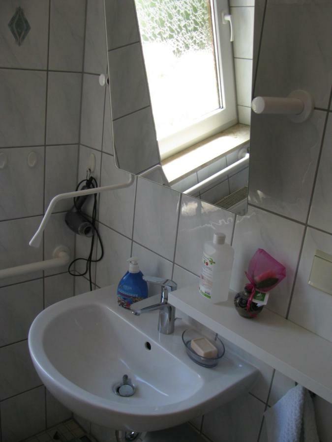 Ferienwohnung Herbsleben エクステリア 写真