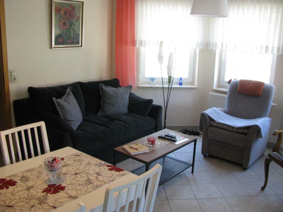 Ferienwohnung Herbsleben エクステリア 写真