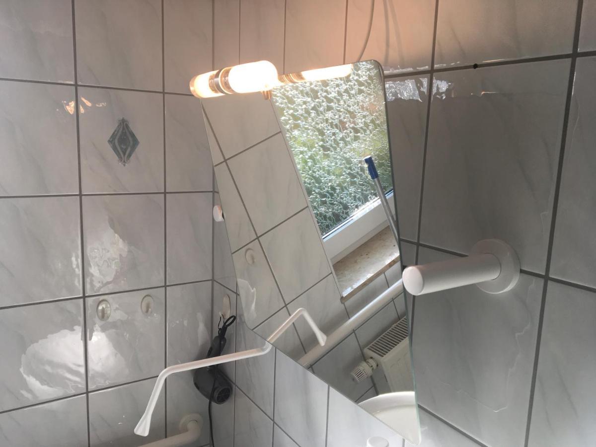 Ferienwohnung Herbsleben エクステリア 写真